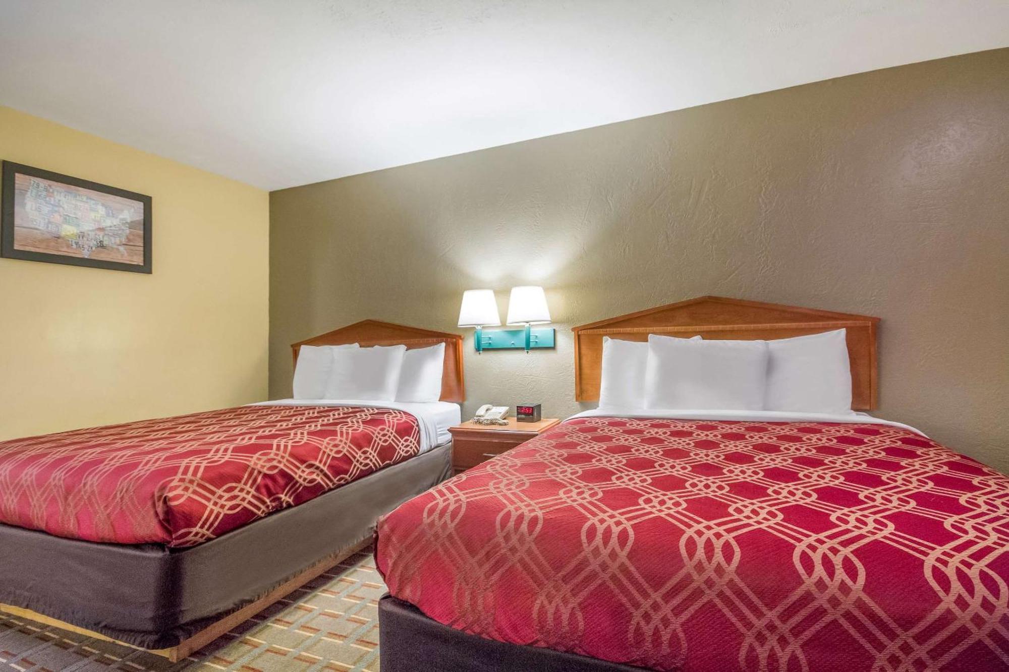 Econo Lodge Lansing - Leavenworth Extérieur photo